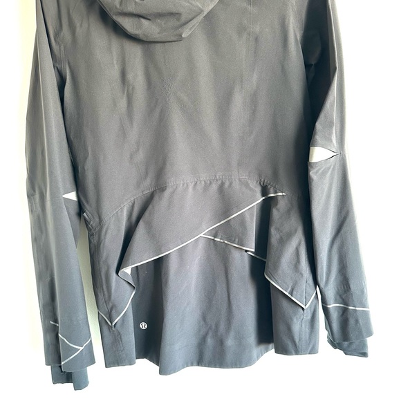 Lululemon run jacket - Picture 5 of 9